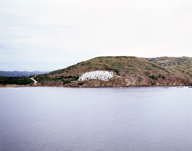 Closed Island project by Manuel Pinar